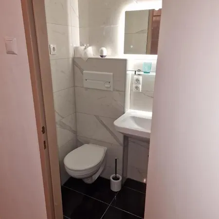 Claudia Appartement Altossiach